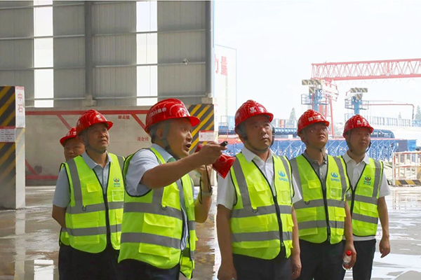 川交公司黨委書記、董事長(zhǎng)杜江林赴成德鐵路S11線自動(dòng)上料拌合站及成德線土建5工區(qū)項(xiàng)目指導(dǎo)工作