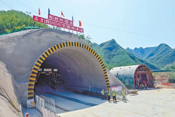 首都主流媒體聚焦關(guān)鍵一“橫”建設(shè)