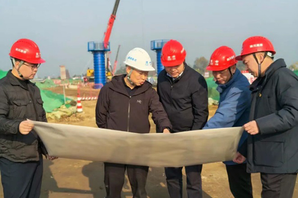 川交公司黨委副書記、董事、總經(jīng)理魯正偉赴多項(xiàng)目開展專項(xiàng)檢查督導(dǎo)